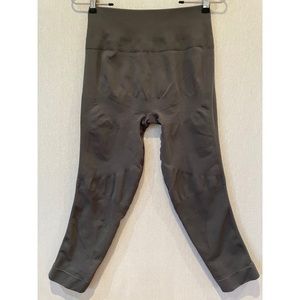 Lululemon cropped leggings